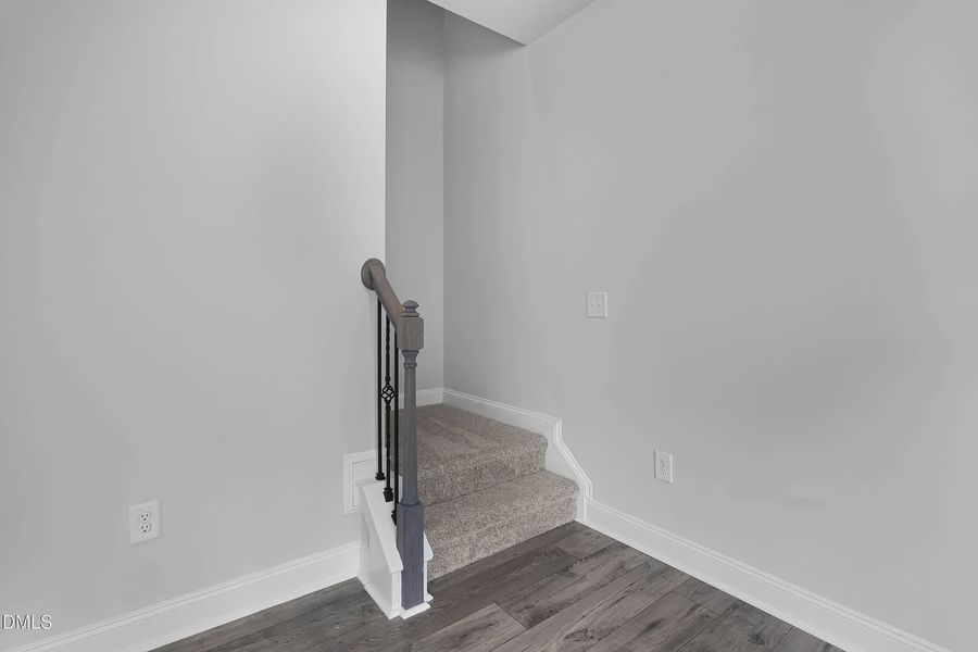Spacious, unfurnished interior of a new home in Charlotte's Ridge, Middlesex (Image 31).