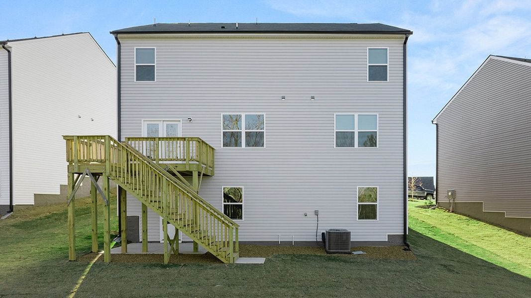 Exterior details and patio area of a home in Captain's Corner, Grovetown (Image 4).