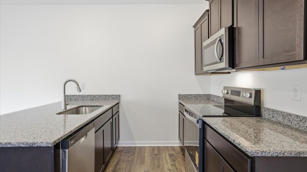 Furnished interior view inside a new home in Cherokee Crossing, Kodak (Image 5).