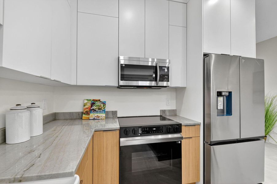 Furnished interior view inside a new home in , Jupiter (Image 55).