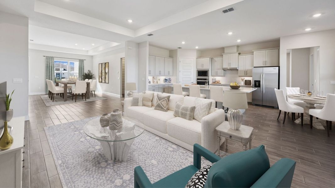 Representative furnished interior of a home built from the Everett by D.R. Horton in Buena Lago, St. Cloud (Image 8).