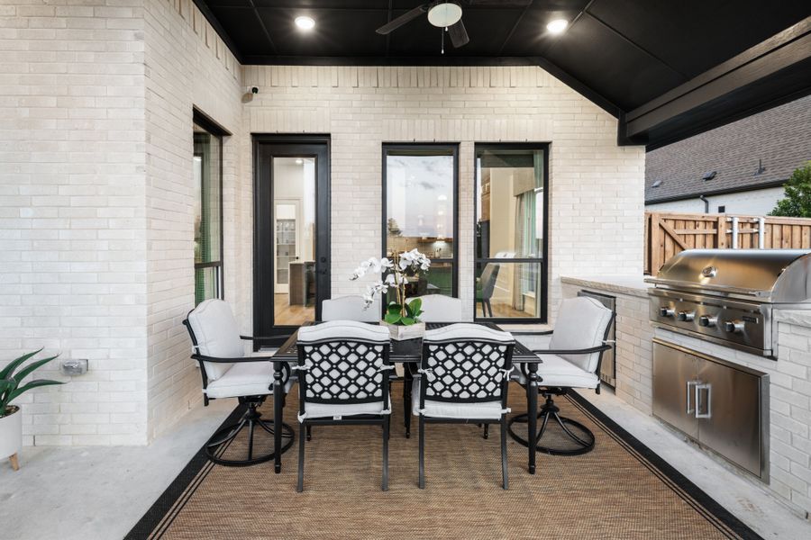 Representative exterior details of a home built from the Jackson by UnionMain Homes in Cambridge Crossing, Celina (Image 23).