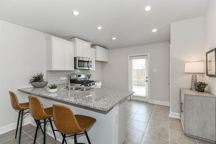 Furnished interior view inside a new home in Parkbrook, Panama City (Image 7).