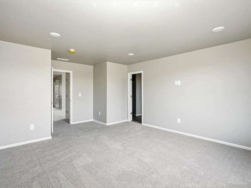 Spacious, unfurnished interior of a new home in York Station, Brighton (Image 20).