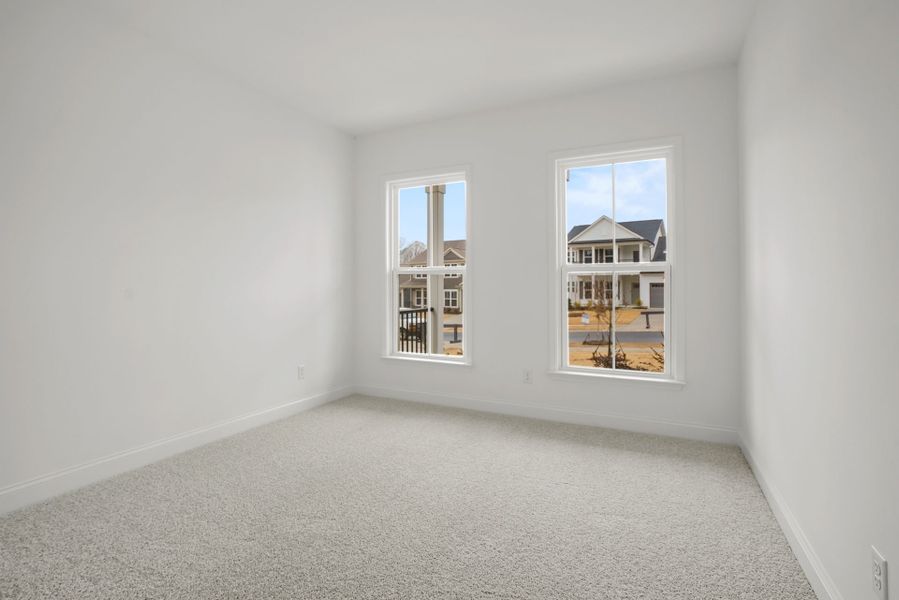 Spacious, unfurnished interior of a new home in Forest Creek, Waxhaw (Image 48).