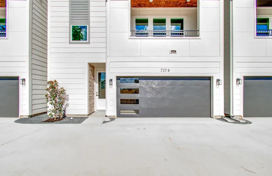 Exterior details and patio area of a home in , Houston (Image 25).