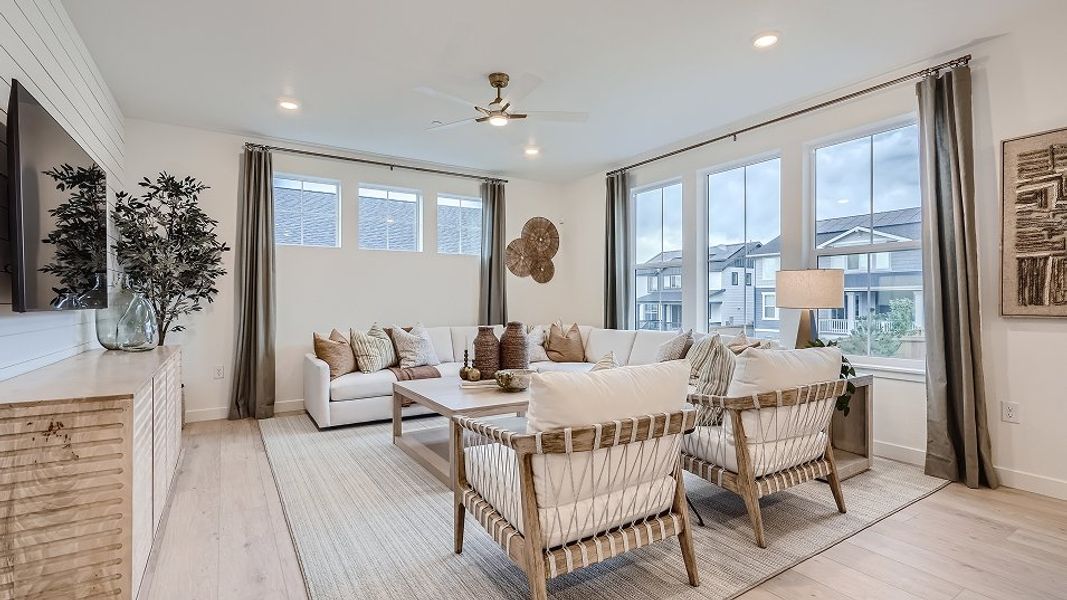 050125 2628 Chelton Great 1of2 F1 Base4