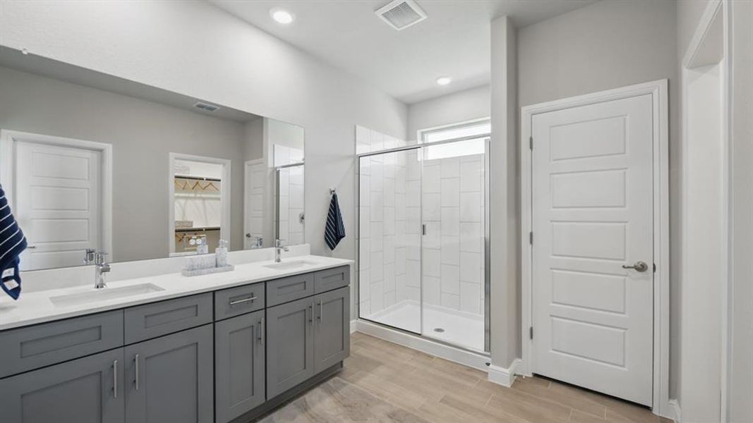 Furnished interior view inside a new home in Treeline, Justin (Image 21).