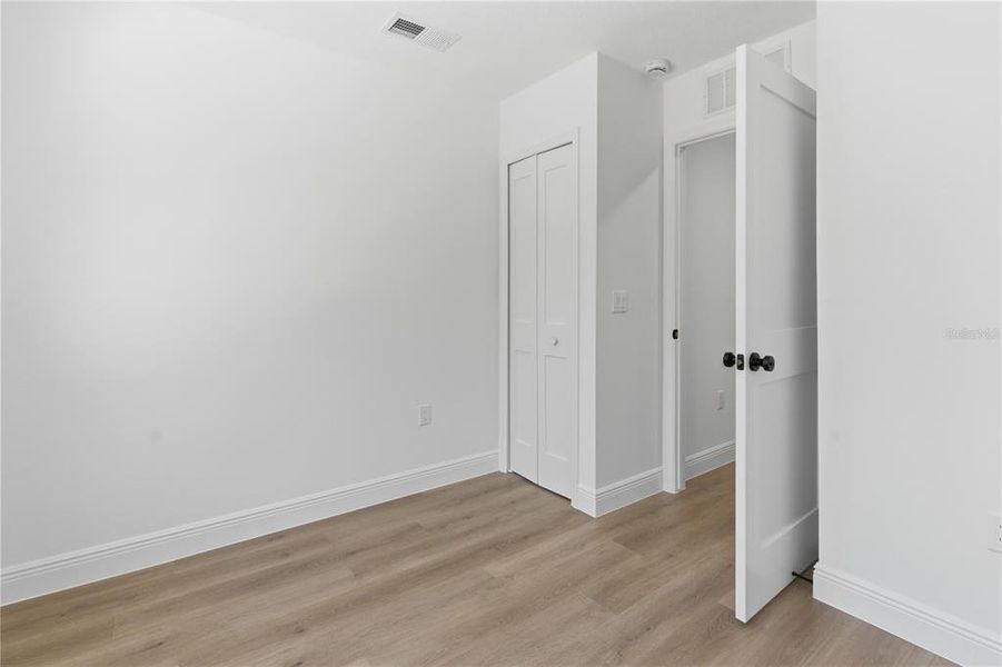 Spacious, unfurnished interior of a new home in , Altamonte Springs (Image 21).