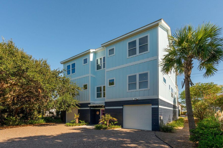 Image 96 of a home in .