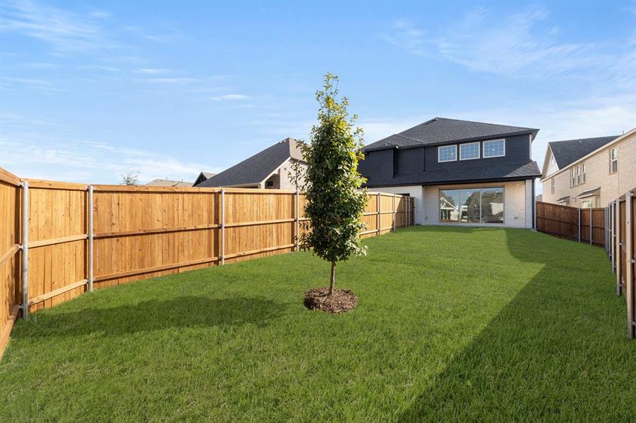 27. 8511 Great Stone - Back (2)