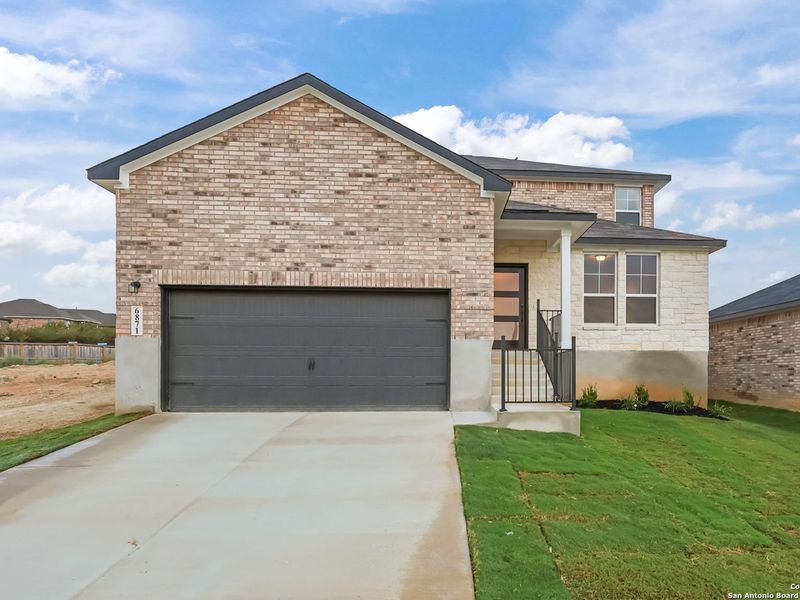 Image 39 of a home in Comanche Ridge.