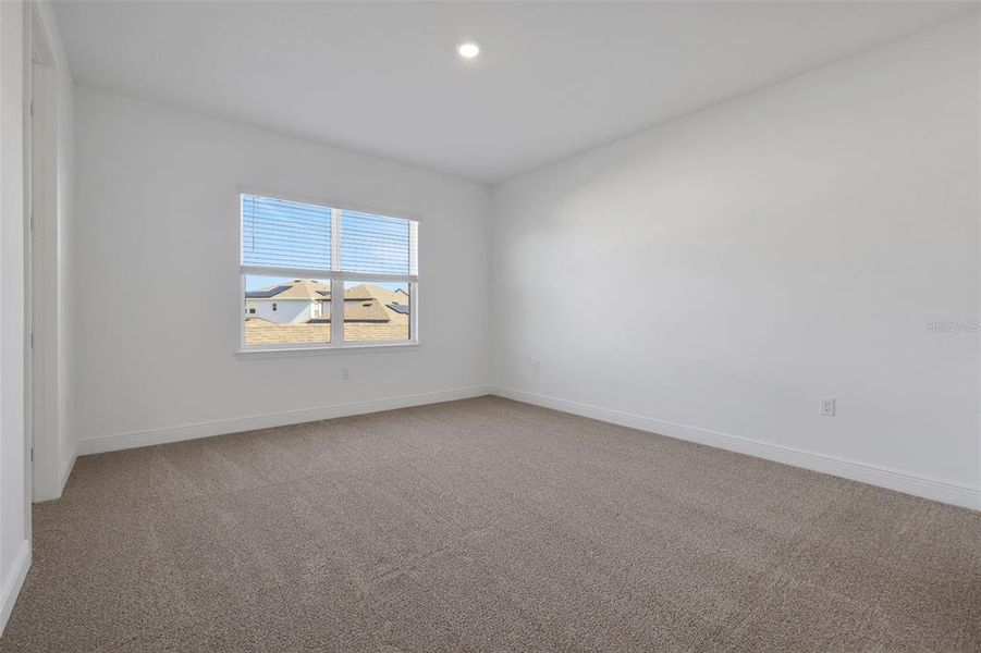 Spacious, unfurnished interior of a new home in , St. Cloud (Image 22).