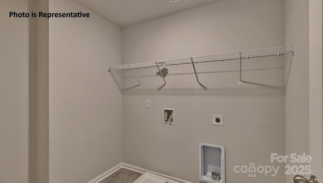 Image 7 of a home in Oak Grove Hill. Image 7 of a home in Oak Grove Hill.