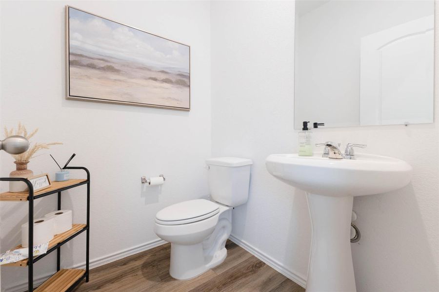 Guests Half Bath