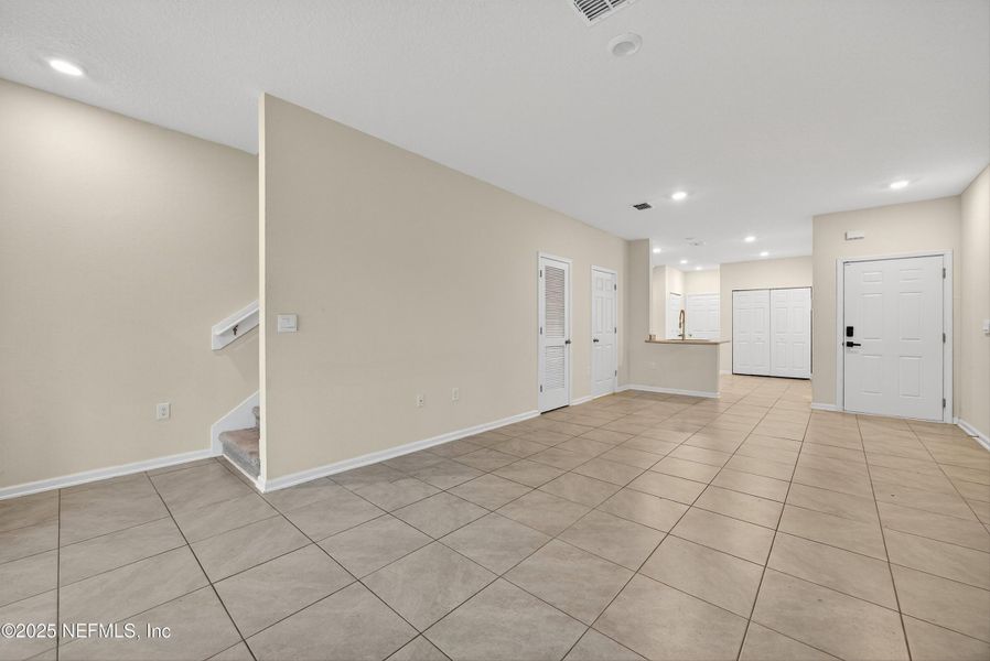 Spacious, unfurnished interior of a new home in , St. Augustine (Image 15).