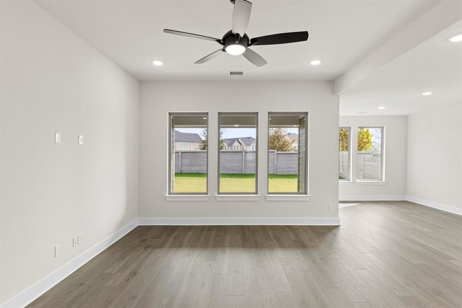 06. 2716 Andorra - Family 06. 2716 Andorra - Family