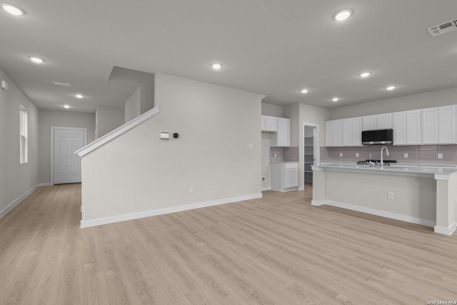 Spacious, unfurnished interior of a new home in Millican Grove, San Antonio (Image 29).