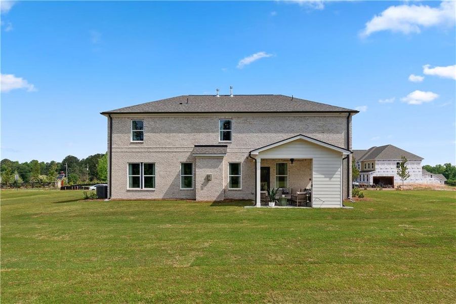 Exterior details and patio area of a home in , Hampton (Image 4).