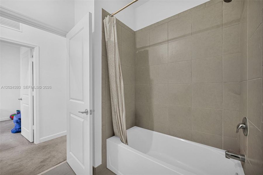 Furnished interior view inside a new home in , Miami (Image 46). Furnished interior view inside a new home in , Miami (Image 46).