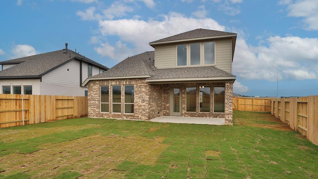 Exterior details and patio area of a home in , Hockley (Image 3).