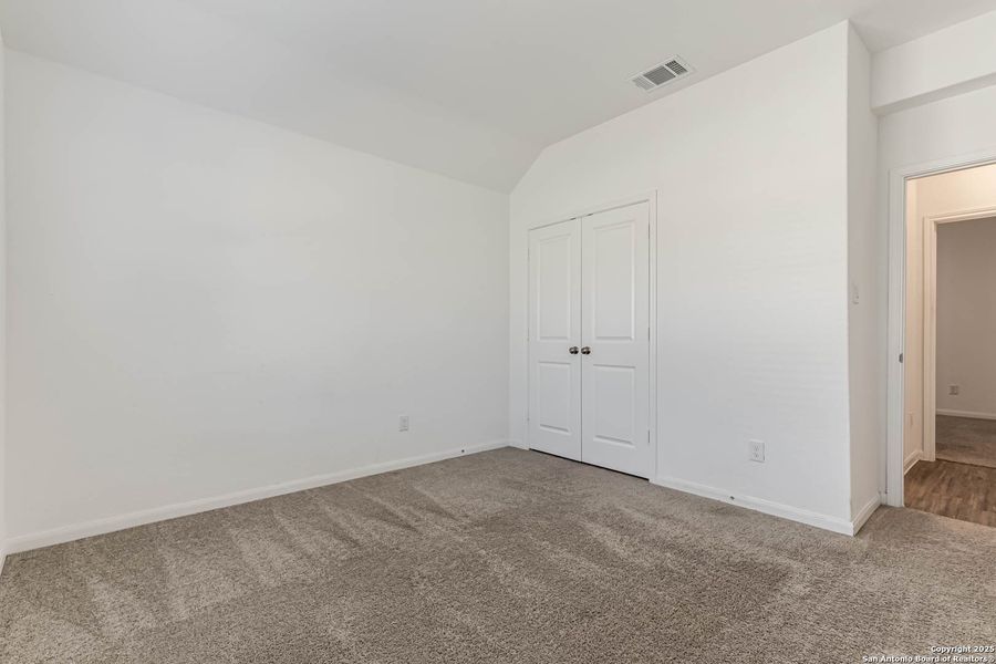 Spacious, unfurnished interior of a new home in Johnson Ranch: Brookstone II Collection, Bulverde (Image 22).