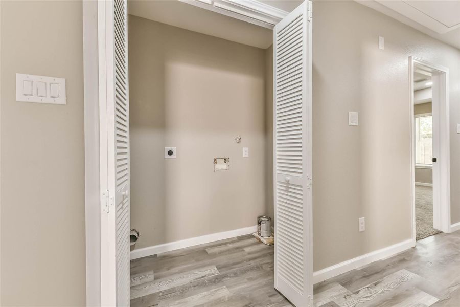 Spacious, unfurnished interior of a new home in , Houston (Image 17). Spacious, unfurnished interior of a new home in , Houston (Image 17).