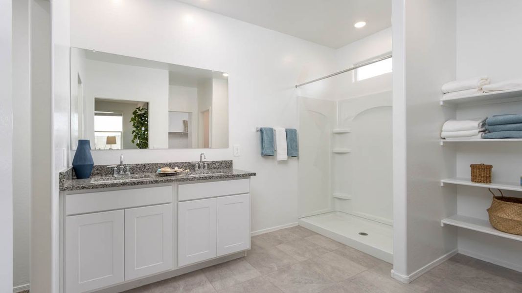 Representative furnished interior of a home built from the Holden by D.R. Horton in Carlton Commons, Casa Grande (Image 11).