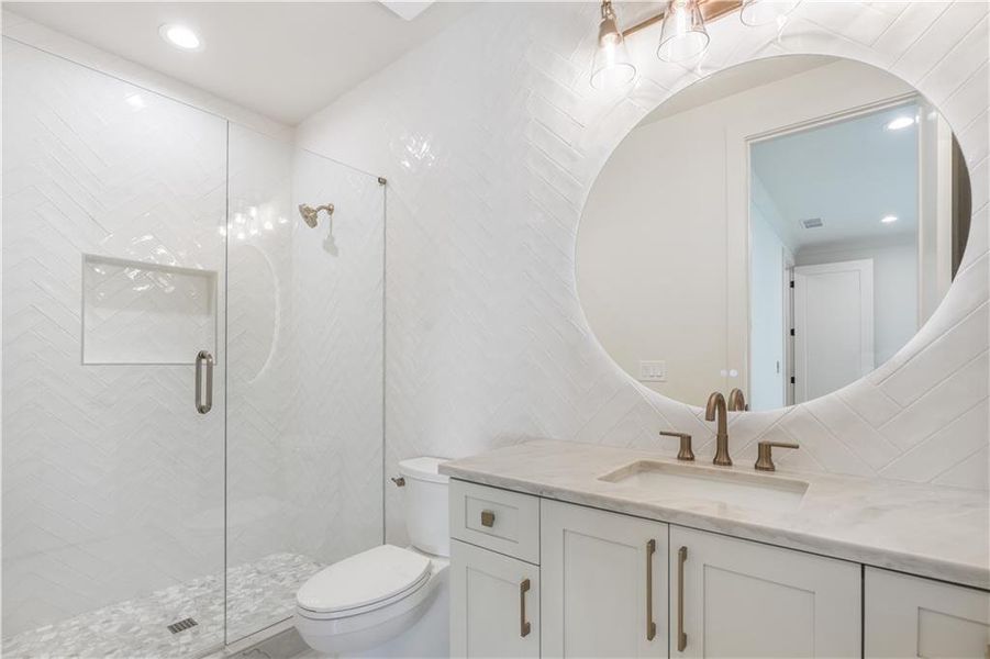 Furnished interior view inside a new home in , Alpharetta (Image 17). Furnished interior view inside a new home in , Alpharetta (Image 17).