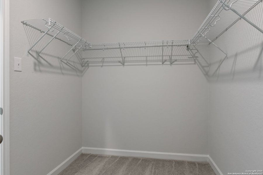 Spacious, unfurnished interior of a new home in Cordova Trails, Seguin (Image 12).