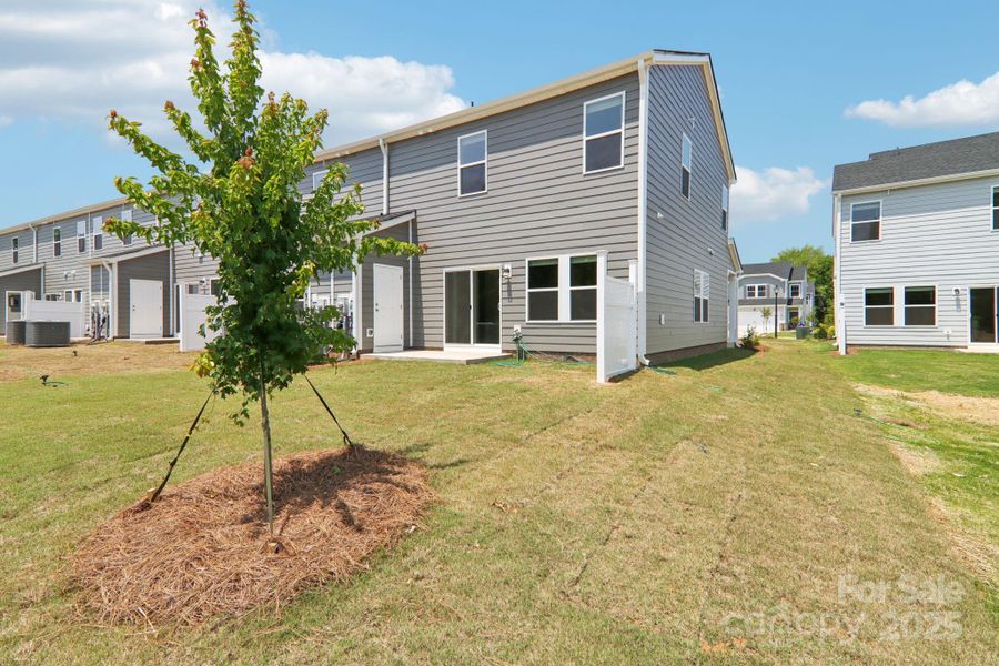 Photo is not of the actual home, but is an inspirational photo of builder’s model home and may depict options, furnishings, and/or decorator features that are not included Photo is not of the actual home, but is an inspirational photo of builder’s model home and may depict options, furnishings, and/or decorator features that are not included