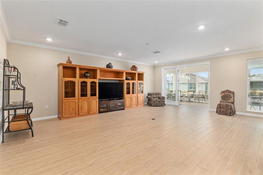 Image 57 of a home in .