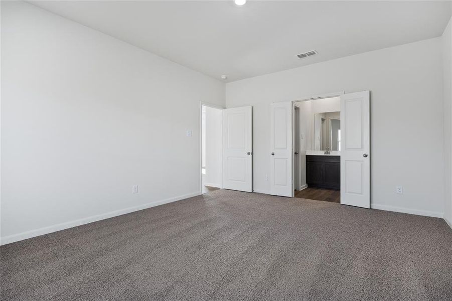 Spacious, unfurnished interior of a new home in Big Sky Estates, Ponder (Image 9).