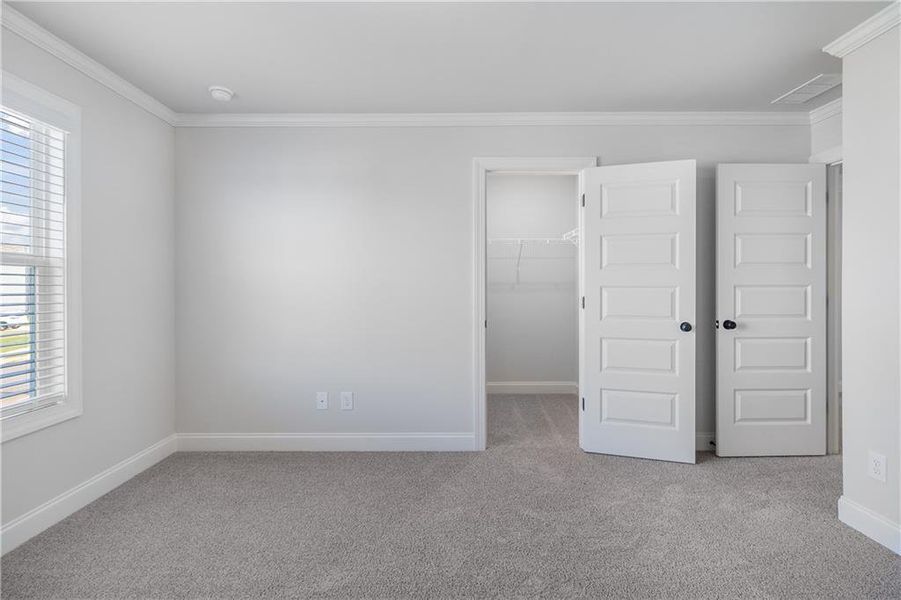 Spacious, unfurnished interior of a new home in Calgary Downs, Winder (Image 17).