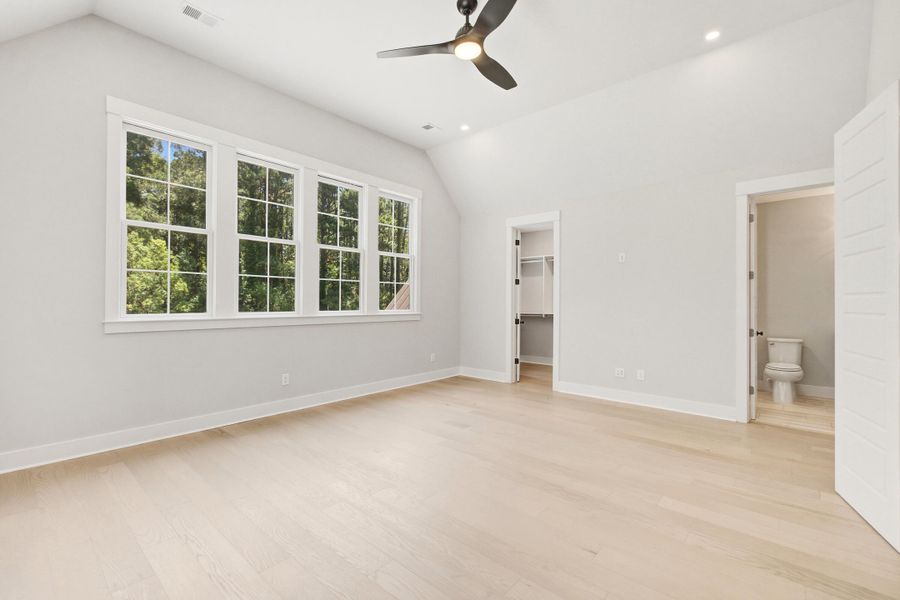 Spacious, unfurnished interior of a new home in , Johns Island (Image 67).