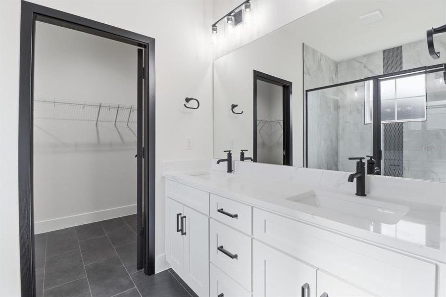 Furnished interior view inside a new home in , Ocala (Image 5).