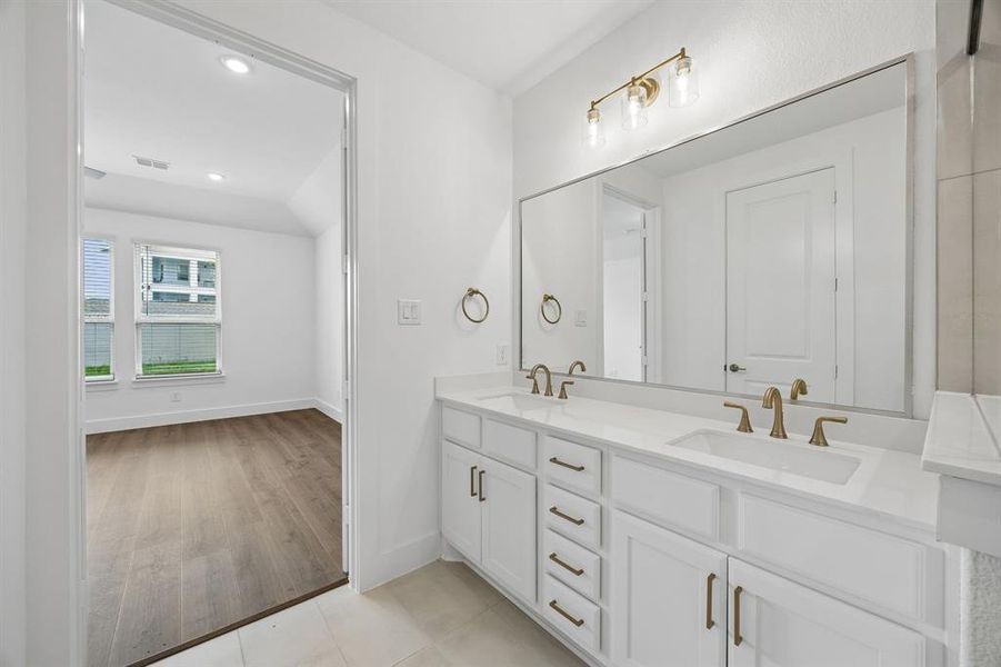 Furnished interior view inside a new home in , McKinney (Image 13).
