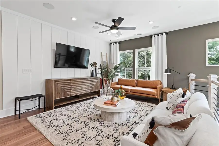 Furnished interior view inside a new home in 1871 Hollywood, Atlanta (Image 13).