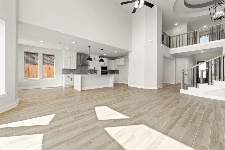 Representative image. Features, specifications, selections and colors may vary.