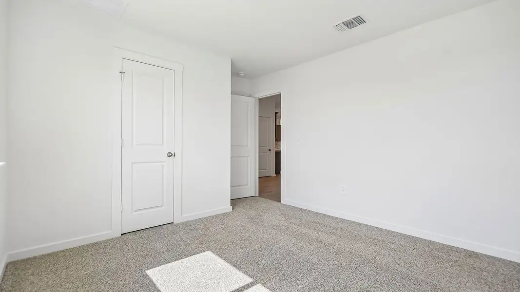 Spacious, unfurnished interior of a new home in Trails at Wildhorse, Austin (Image 33).
