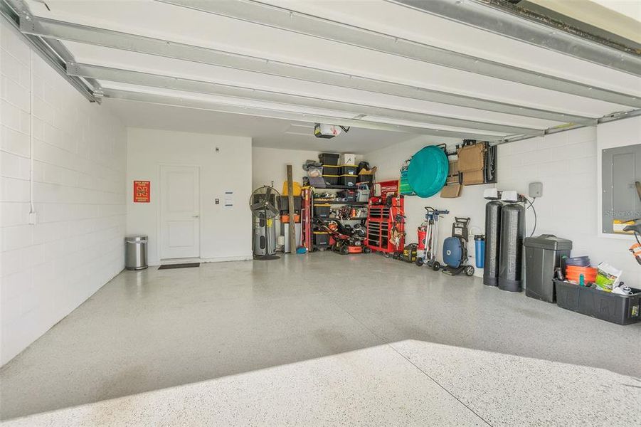 Spacious, unfurnished interior of a new home in , Palm Coast (Image 21).