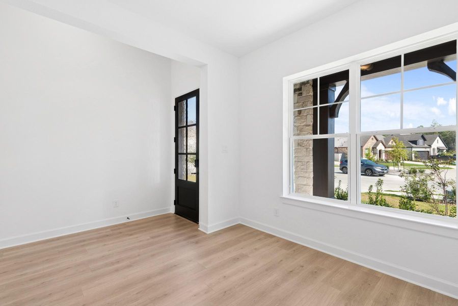 Spacious, unfurnished interior of a new home in ARTAVIA 45' Homesites, Conroe (Image 30).