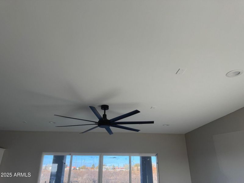 28304 Great room fan oversized