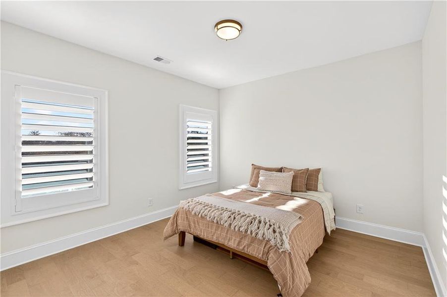 Furnished interior view inside a new home in Hillandale In Historic Roswell, Roswell (Image 16). Furnished interior view inside a new home in Hillandale In Historic Roswell, Roswell (Image 16).