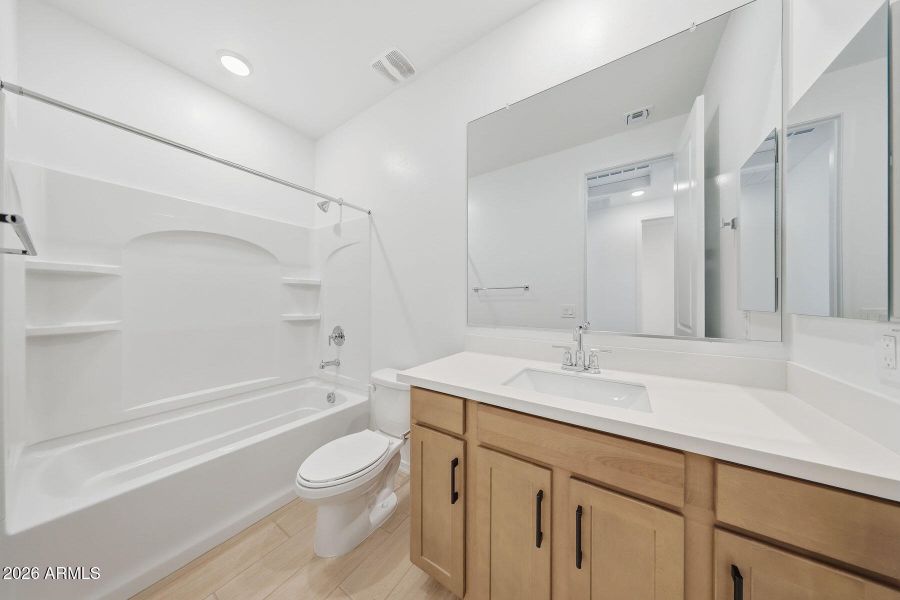 PHX_Landmarke_Lot 1063_Cobalt_705_bath3 PHX_Landmarke_Lot 1063_Cobalt_705_bath3