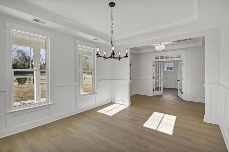 Spacious, unfurnished interior of a new home in Clubside Reserve at Summerlake, Lexington (Image 25).