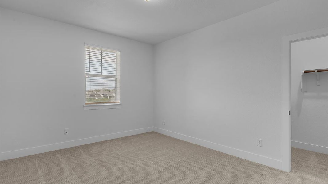 Spacious, unfurnished interior of a new home in Lariat, Liberty Hill (Image 18).