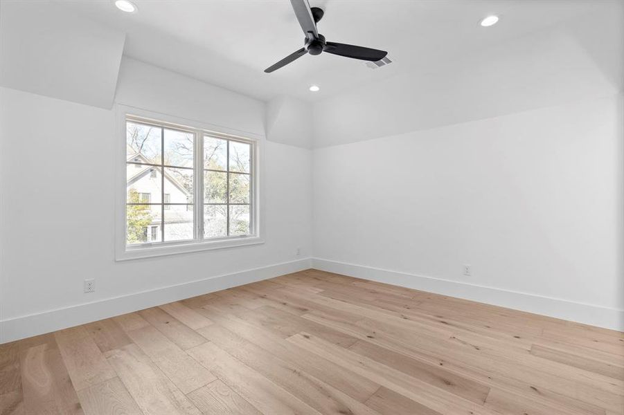 Spacious, unfurnished interior of a new home in , Dallas (Image 23). Spacious, unfurnished interior of a new home in , Dallas (Image 23).