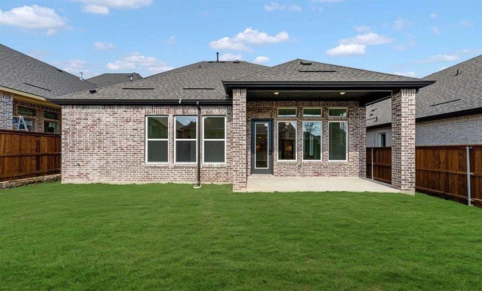 Rear Exterior Design Representative Photo