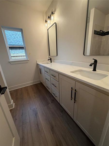 Furnished interior view inside a new home in , Abilene (Image 12).